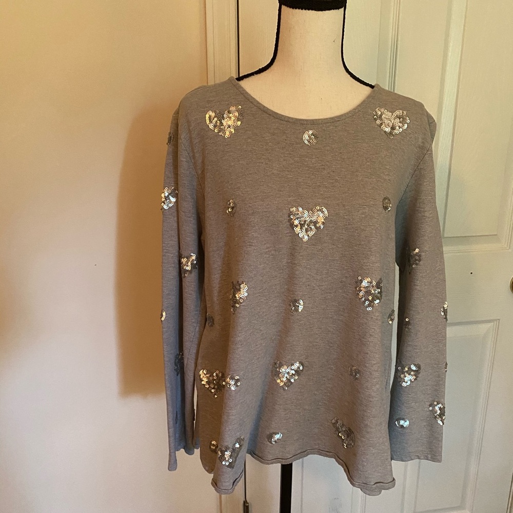Gray silver sequin HEART top